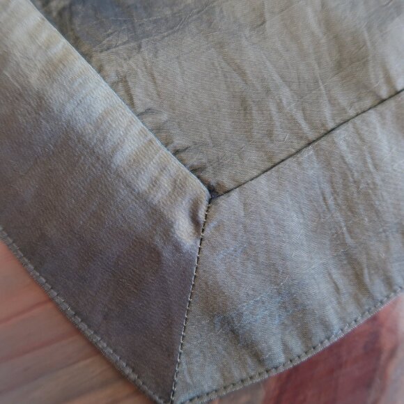 EUC Elegant Golden Brown and Shimmery Tablecloth 60" x 84" - Picture 4 of 5